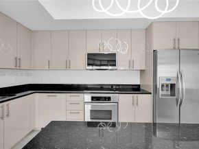 3131 NE 188th St 21005, Aventura FL 33180