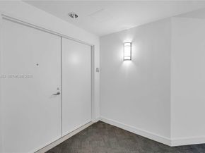 3131 NE 188th St 21005, Aventura FL 33180