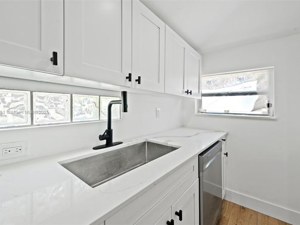 7525 NW 15th Ave, Miami FL 33147