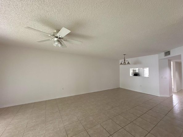 1400 SW 137 Avenue 107f, Pembroke Pines FL 33027