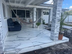 19700 NW 6th Pl, Miami Gardens FL 33169