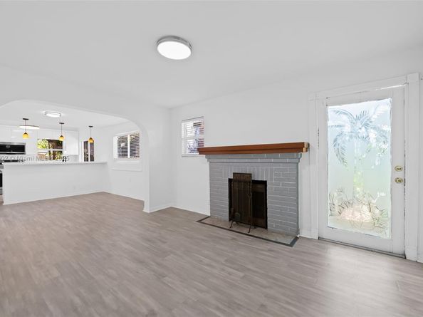1640 Funston St, Hollywood FL 33020