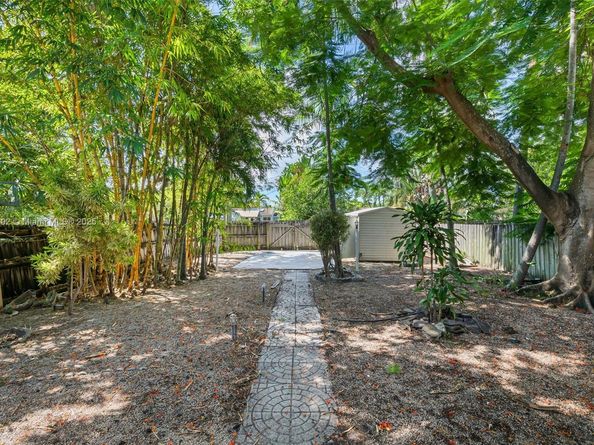 1640 Funston St, Hollywood FL 33020