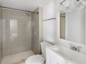 2350 NE 135th St 1111, North Miami FL 33181