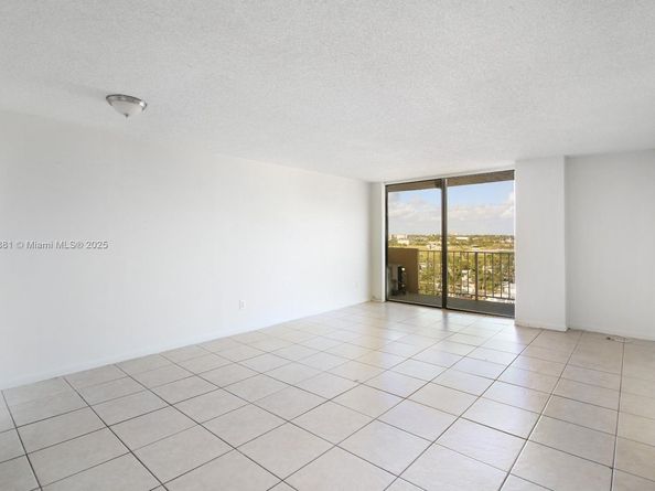 2350 NE 135th St 1111, North Miami FL 33181