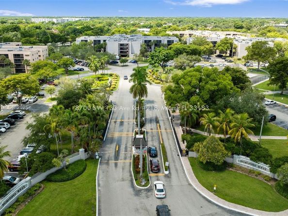 8700 SW 133rd Ave Rd 218, Miami FL 33183