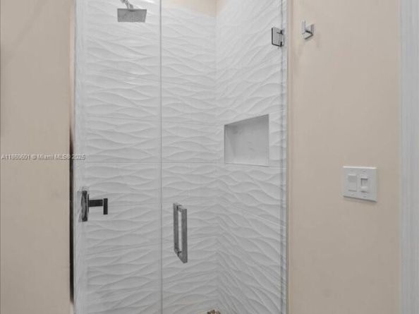 4309 W Whitewater Ave, Weston FL 33332