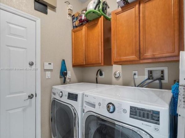 4309 W Whitewater Ave, Weston FL 33332