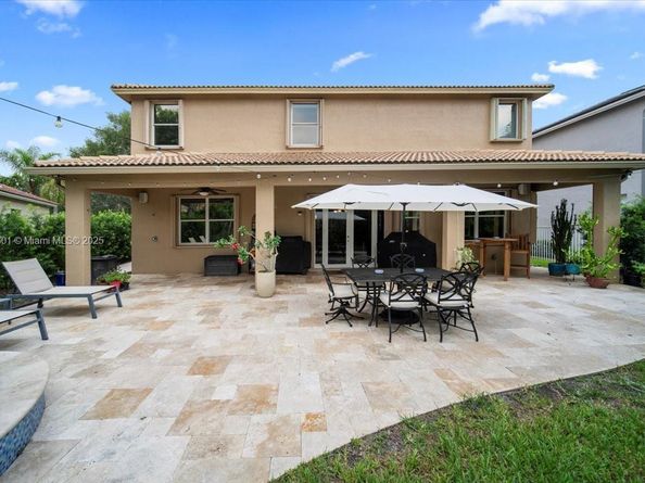 4309 W Whitewater Ave, Weston FL 33332