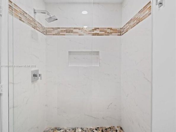 4309 W Whitewater Ave, Weston FL 33332