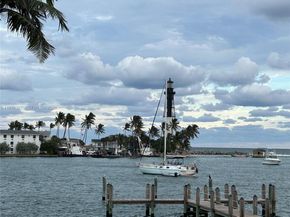 2508 Bay Dr 12, Pompano Beach FL 33062