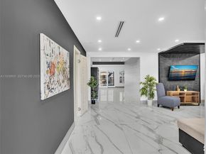 440 SE 8th Ave, Pompano Beach FL 33060