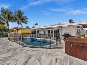 440 SE 8th Ave, Pompano Beach FL 33060