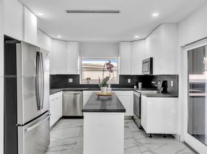 440 SE 8th Ave, Pompano Beach FL 33060