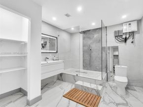 440 SE 8th Ave, Pompano Beach FL 33060