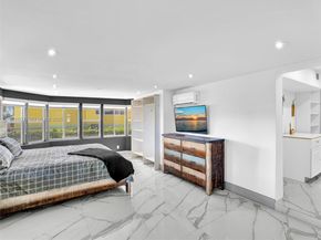 440 SE 8th Ave, Pompano Beach FL 33060