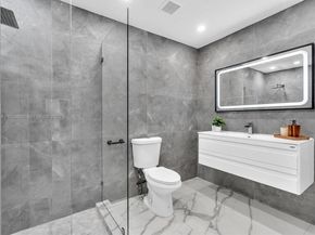 440 SE 8th Ave, Pompano Beach FL 33060