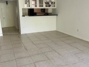 6800 Cypress Rd 408, Plantation FL 33317