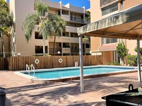6800 Cypress Rd 408, Plantation FL 33317