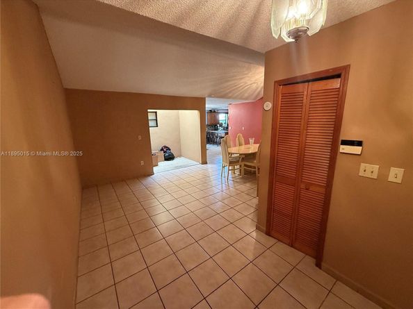 13487 SW 29th St, Miami FL 33175