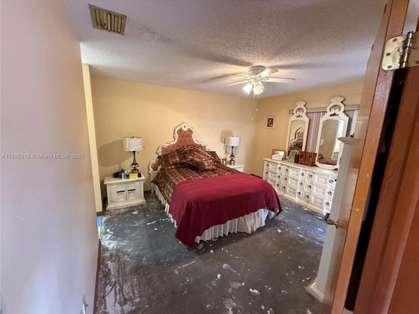 13487 SW 29th St, Miami FL 33175