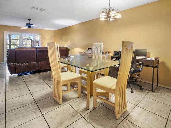 9351 NW 14th Ct 247, Pembroke Pines FL 33024