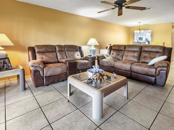 9351 NW 14th Ct 247, Pembroke Pines FL 33024