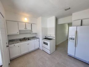 640 - 642 NW 77th St, Miami FL 33150