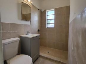 640 - 642 NW 77th St, Miami FL 33150