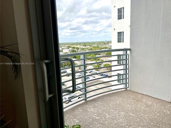 1830 Radius Dr 1203, Hollywood FL 33020