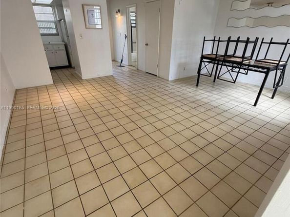 1333 E Hallandale Beach Blvd 223, Hallandale Beach FL 33009