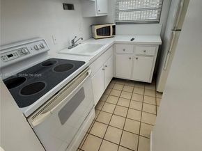 1333 E Hallandale Beach Blvd 223, Hallandale Beach FL 33009