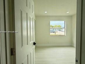 4529 SW 24th St, Fort Lauderdale FL 33317