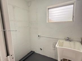 4529 SW 24th St, Fort Lauderdale FL 33317