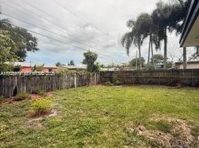 4529 SW 24th St, Fort Lauderdale FL 33317
