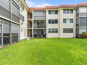 9420 S Hollybrook Lake Dr 206, Pembroke Pines FL 33025