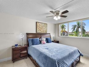 9420 S Hollybrook Lake Dr 206, Pembroke Pines FL 33025