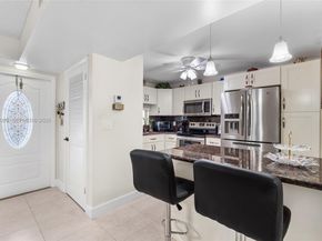 9420 S Hollybrook Lake Dr 206, Pembroke Pines FL 33025