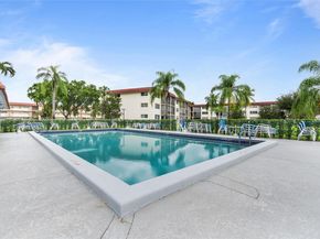 9420 S Hollybrook Lake Dr 206, Pembroke Pines FL 33025
