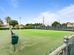 9420 S Hollybrook Lake Dr 206, Pembroke Pines FL 33025