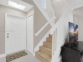 8422 NW 140th Ter 3608, Miami Lakes FL 33016
