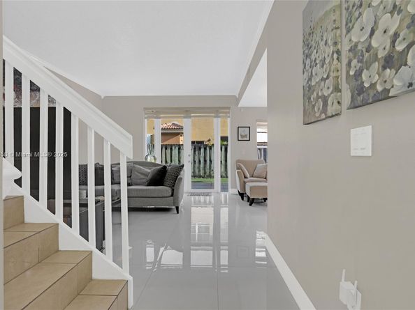 8422 NW 140th Ter 3608, Miami Lakes FL 33016
