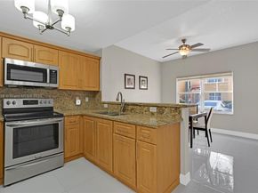 8422 NW 140th Ter 3608, Miami Lakes FL 33016