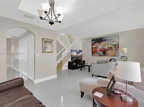8422 NW 140th Ter 3608, Miami Lakes FL 33016