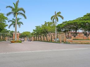 8422 NW 140th Ter 3608, Miami Lakes FL 33016