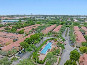 8422 NW 140th Ter 3608, Miami Lakes FL 33016