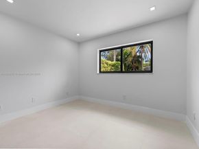 1221 Biarritz Dr, Miami Beach FL 33141