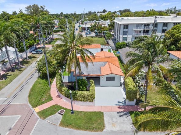 1221 Biarritz Dr, Miami Beach FL 33141