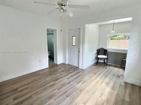 3911 SW 61st Ave, Miami FL 33155