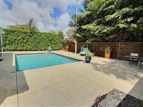 3911 SW 61st Ave, Miami FL 33155